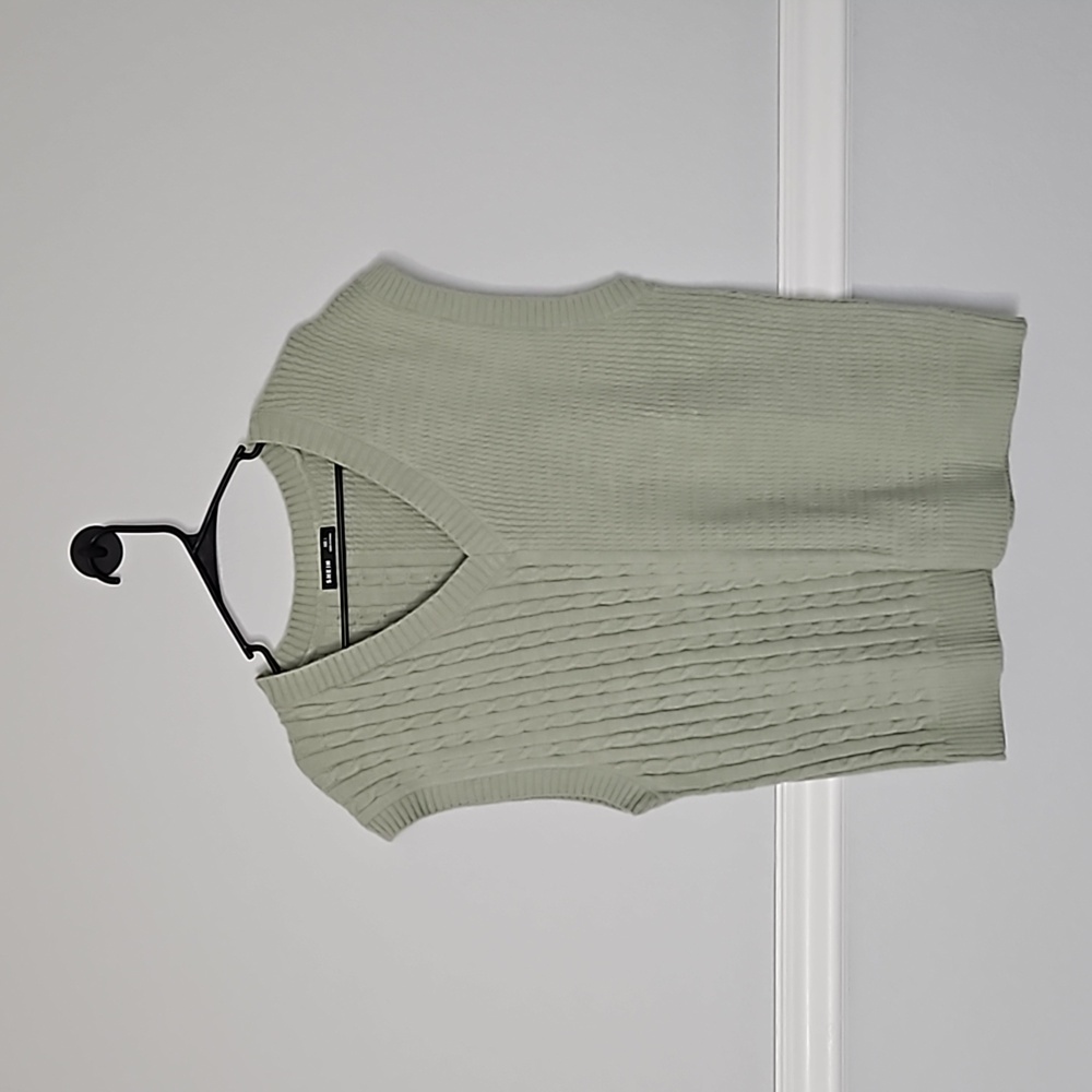 SHEIN Cable Knit V-neck Sweater Vest Mint Green L NWOT